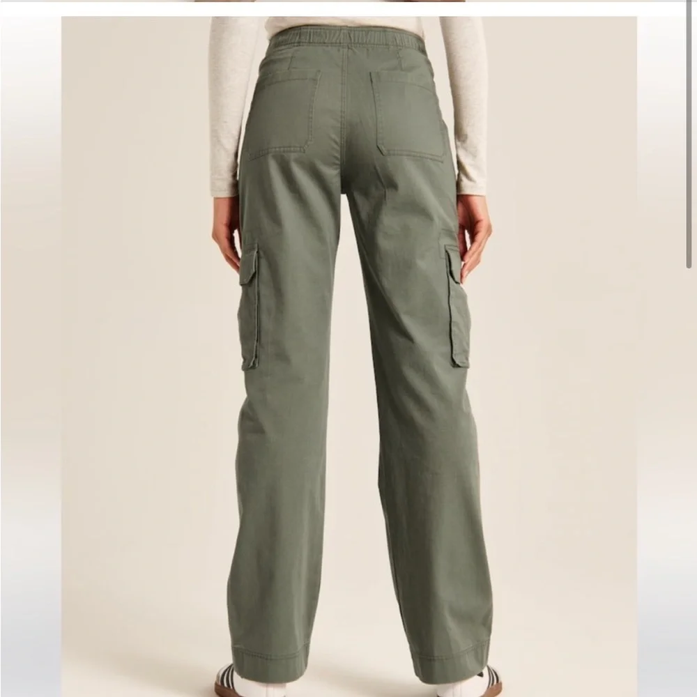 Abercrombie & Fitch Olive Green Cargo Pants - Picture 2 of 5
